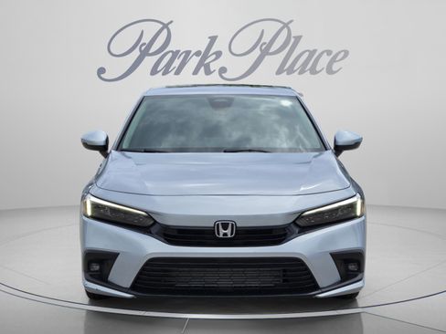 Used 2022 Honda Civic Touring image 8
