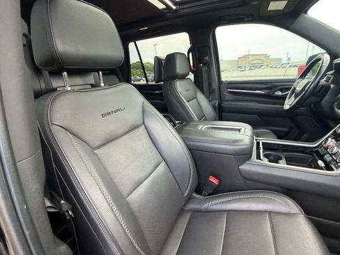 Used 2021 GMC Yukon Denali w/ Denali Premium Package AWD/4WD image 91