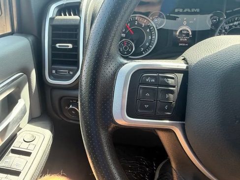 Used 2022 RAM 2500 Big Horn AWD/4WD image 20