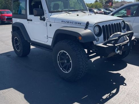 Used 2018 Jeep Wrangler Rubicon w/ Power Convenience Group AWD/4WD image 4