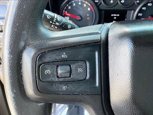 Used 2020 Chevrolet Silverado 1500 Custom w/ Custom Value Package RWD image 19