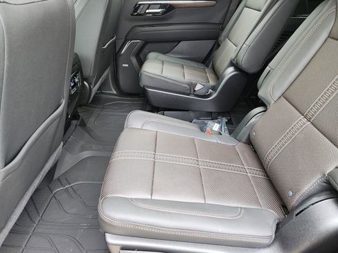 New 2026 Chevrolet Tahoe High Country image 19