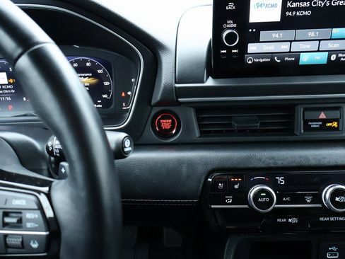 Certified 2023 Honda Pilot Black Edition image 27