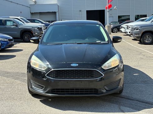 Used 2017 Ford Focus SE FWD image 11
