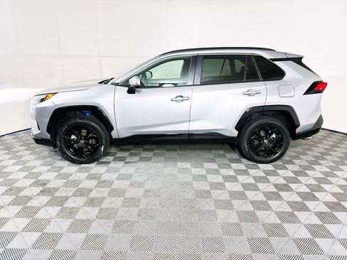 Used 2023 Toyota RAV4 SE AWD/4WD image 6