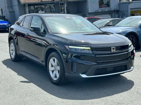 Used 2024 Honda Prologue EX image 3