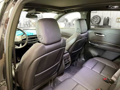 Used 2024 Cadillac XT4 Sport AWD/4WD image 9