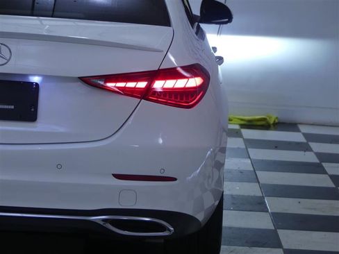 Used 2023 Mercedes-Benz C 300 Sedan w/ Exclusive Trim Package image 38