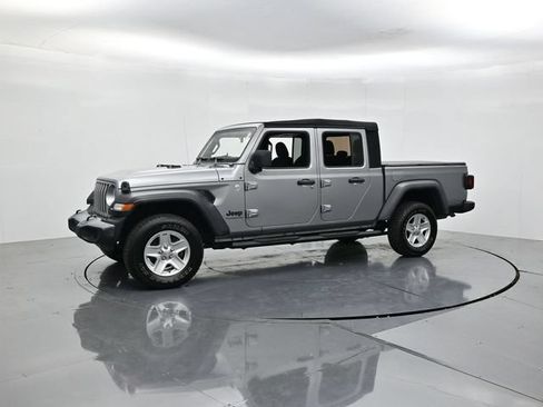 Used 2020 Jeep Gladiator Sport w/ Quick Order Package 24S AWD/4WD image 5