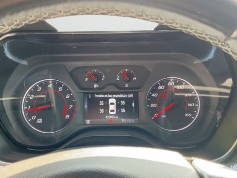 Used 2018 Chevrolet Camaro LT RWD image 14