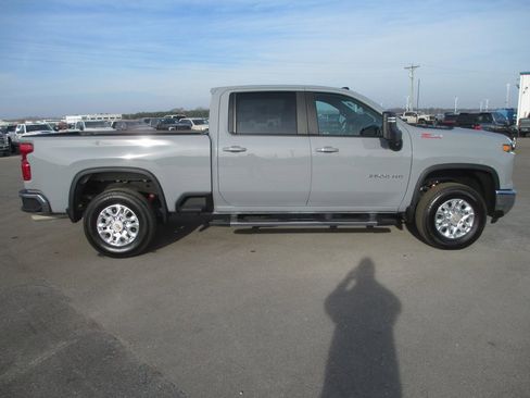 Certified 2024 Chevrolet Silverado 2500 LT w/ All Star Edition image 4