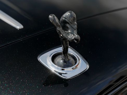 Used 2017 Rolls-Royce Wraith RWD image 4