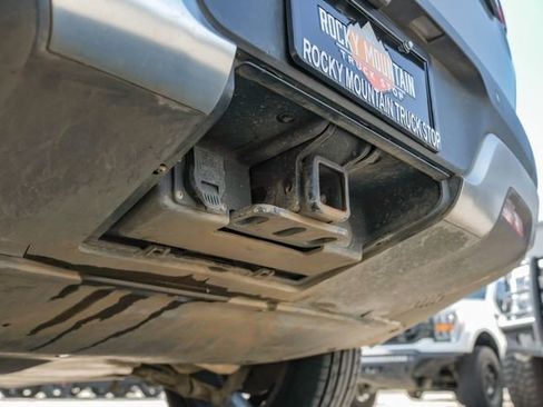 Used 2022 Rivian R1T Launch Edition image 19