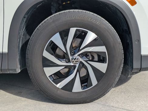 Used 2025 Volkswagen Tiguan S FWD image 10