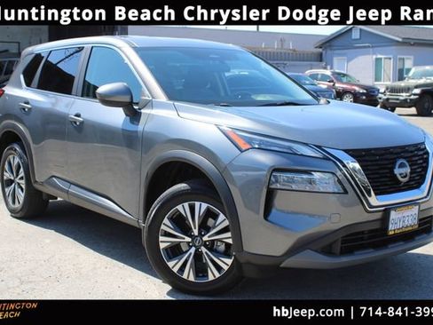 Used 2023 Nissan Rogue SV FWD image 1