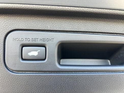 Certified 2025 Honda Pilot TrailSport image 33