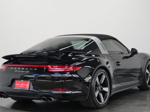 Used 2015 Porsche 911 Targa 4S AWD/4WD image 9