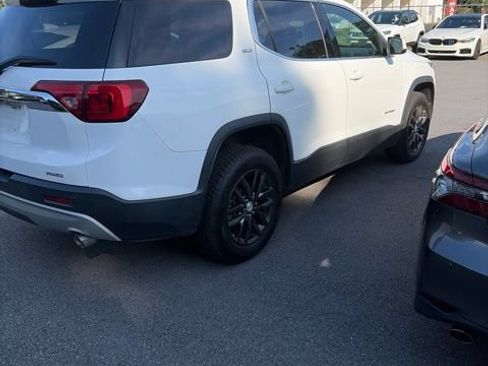 Used 2019 GMC Acadia SLT AWD/4WD image 3