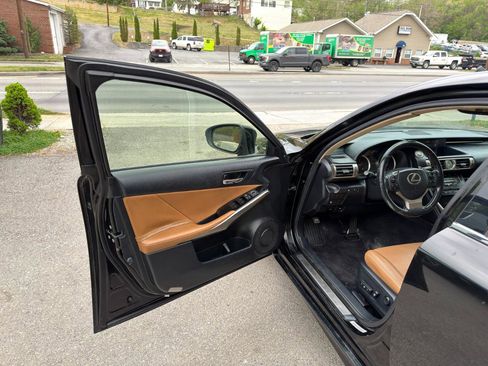 Used 2014 Lexus IS 250 AWD w/ Navigation Package image 10