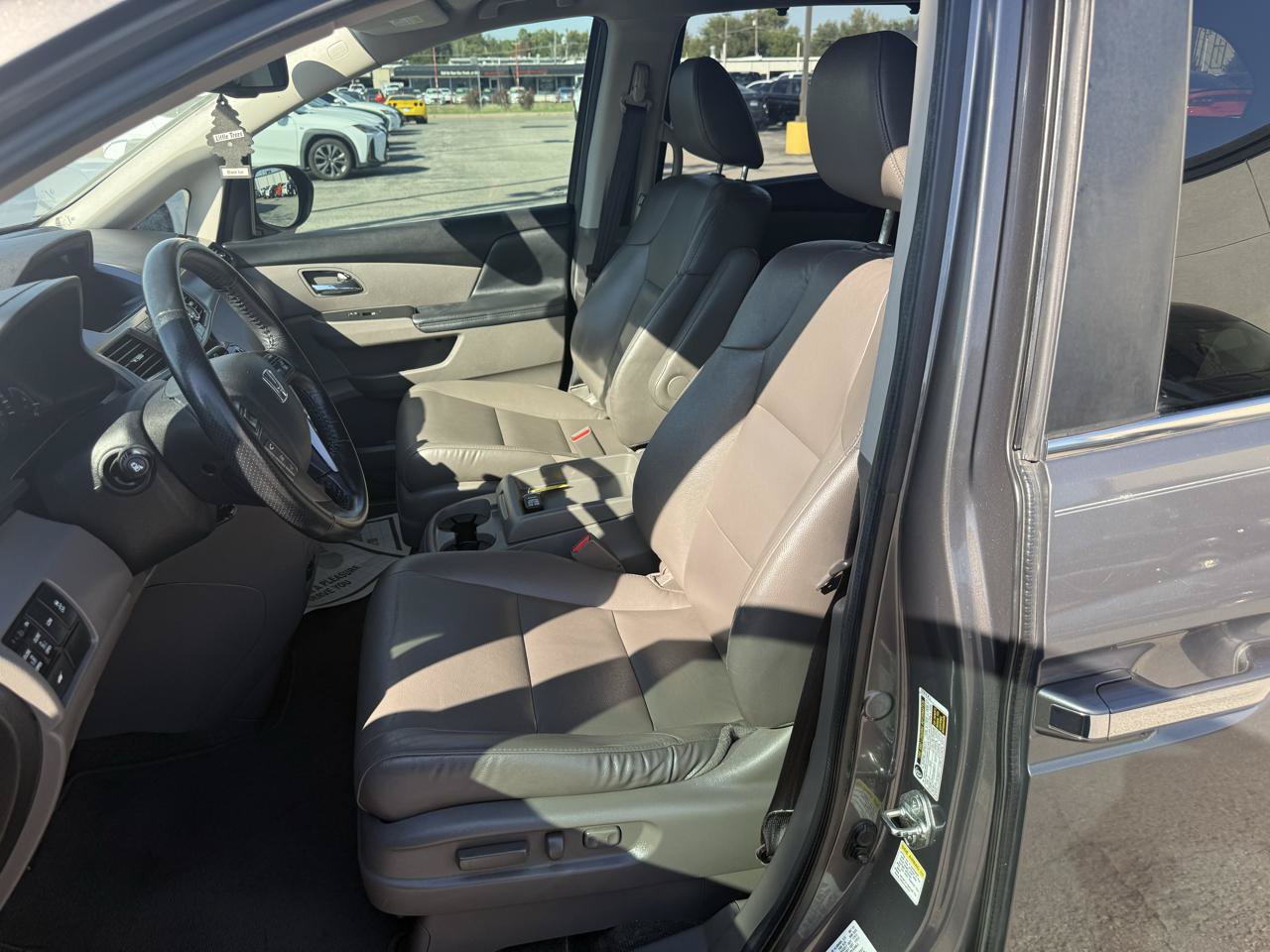 Used 2014 Honda Odyssey EX-L image 10