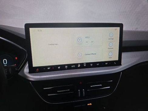 Used 2024 Ford Escape Platinum image 9