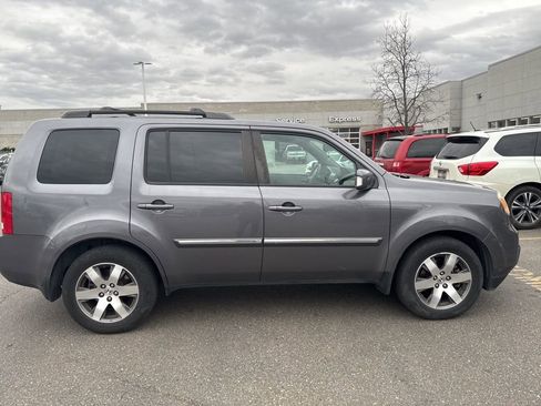 Used 2014 Honda Pilot Touring image 2
