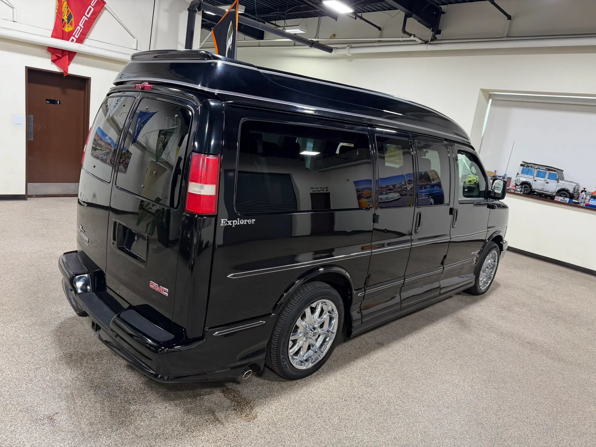 Used 2007 GMC Savana 1500 AWD w/ Preferred Equipment Group image 16
