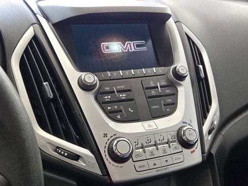 Used 2017 GMC Terrain SLE image 23