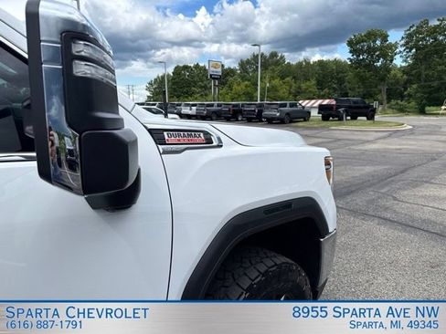 Used 2023 GMC Sierra 2500 SLT w/ SLT Premium Package AWD/4WD image 13