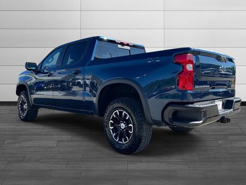 Used 2023 Chevrolet Silverado 1500 ZR2 w/ Technology Package AWD/4WD image 5