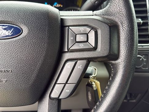Used 2016 Ford F150 XLT w/ Equipment Group 302A Luxury AWD/4WD image 30