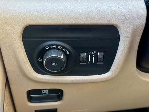 Used 2021 Jeep Grand Cherokee L Limited image 22