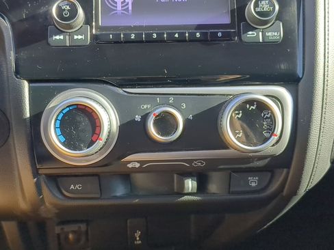 Used 2020 Honda Fit LX image 24