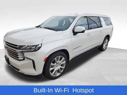 Used 2024 Chevrolet Suburban High Country AWD/4WD image 9