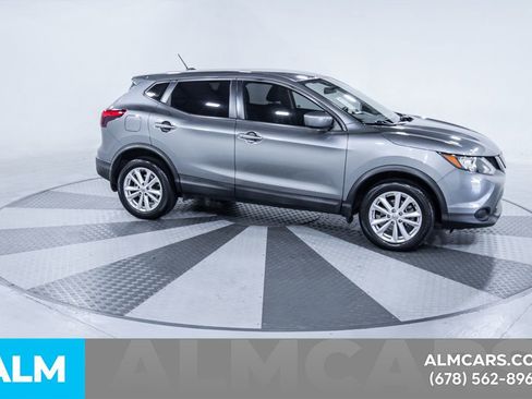 Used 2018 Nissan Rogue Sport S w/ S Appearance Package image 13