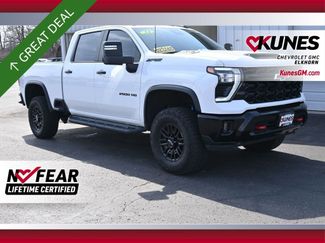 Used 2024 Chevrolet Silverado 2500 ZR2 w/ Technology Package AWD/4WD video 1