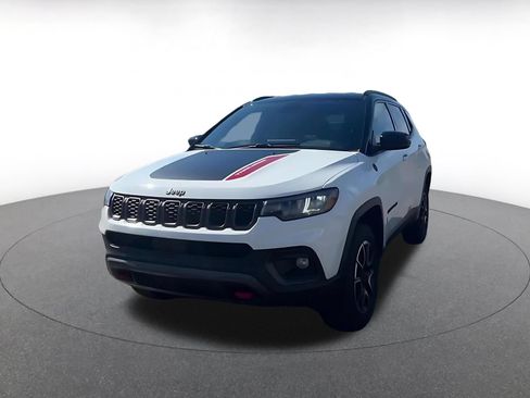 Used 2026 Jeep Compass Trailhawk AWD/4WD image 7