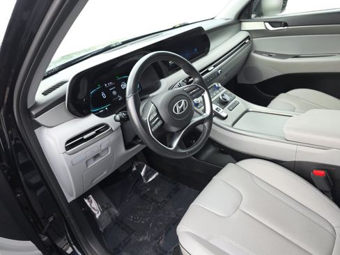 Used 2024 Hyundai Palisade SEL FWD image 13