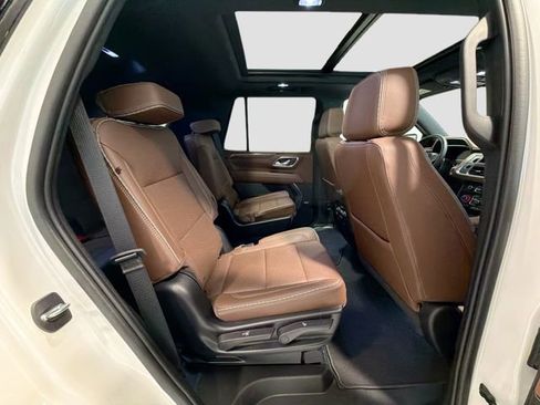 Used 2024 Chevrolet Tahoe High Country image 27