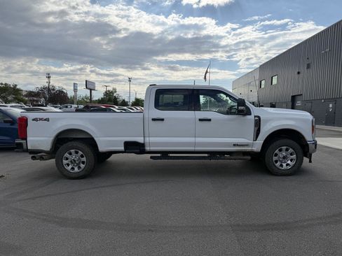 Used 2024 Ford F350 XLT AWD/4WD image 2