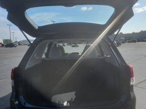 Used 2024 Subaru Forester AWD/4WD image 13