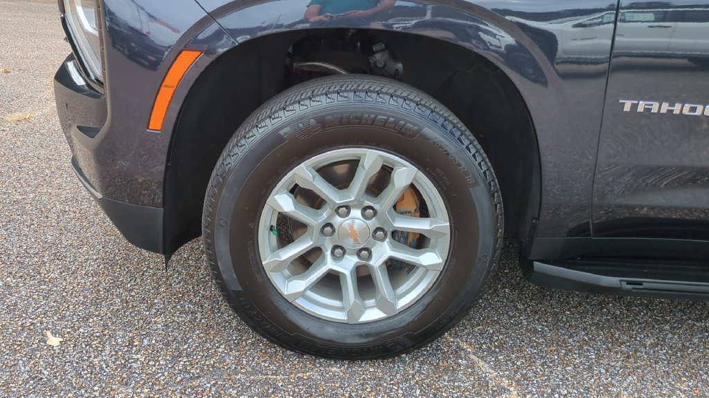 Used 2025 Chevrolet Tahoe LT RWD image 10