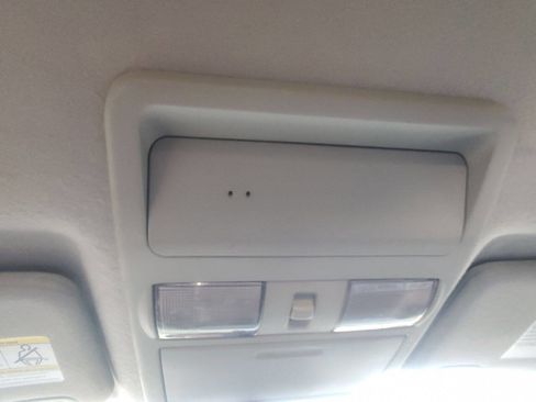 Used 2015 Nissan Frontier S image 26