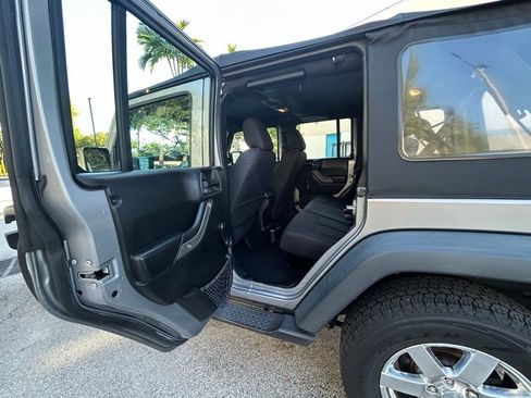 Used 2017 Jeep Wrangler Unlimited Sport image 25