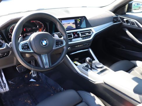 Used 2022 BMW 430i Convertible w/ M Sport Package image 10