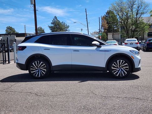 Certified 2023 Volkswagen ID.4 Pro S Plus AWD/4WD image 4