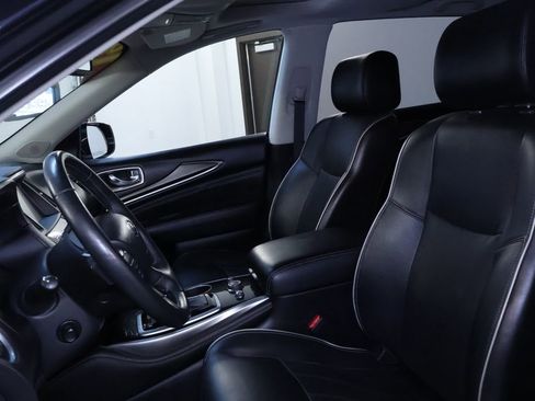 Used 2019 INFINITI QX60 Luxe w/ Essential Package image 14