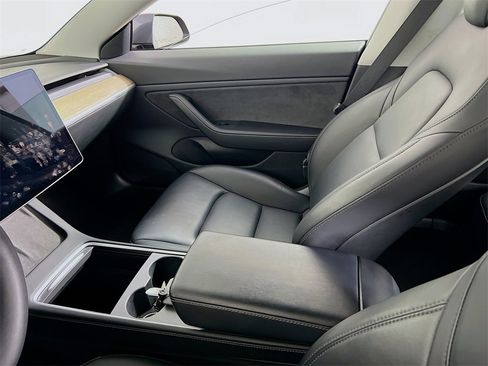 Used 2021 Tesla Model 3 Long Range image 21