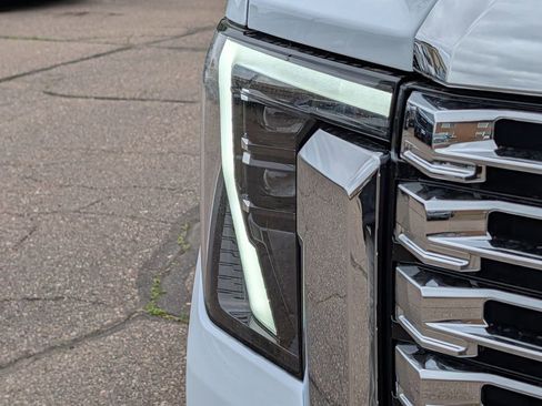 New 2026 GMC Sierra 3500 Denali w/ Denali Reserve Package AWD/4WD image 4