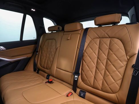 New 2026 BMW X5 xDrive40i w/ M Sport Package image 23